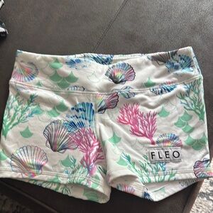 Fleo White Athletic Shorts with Stretchy Fit